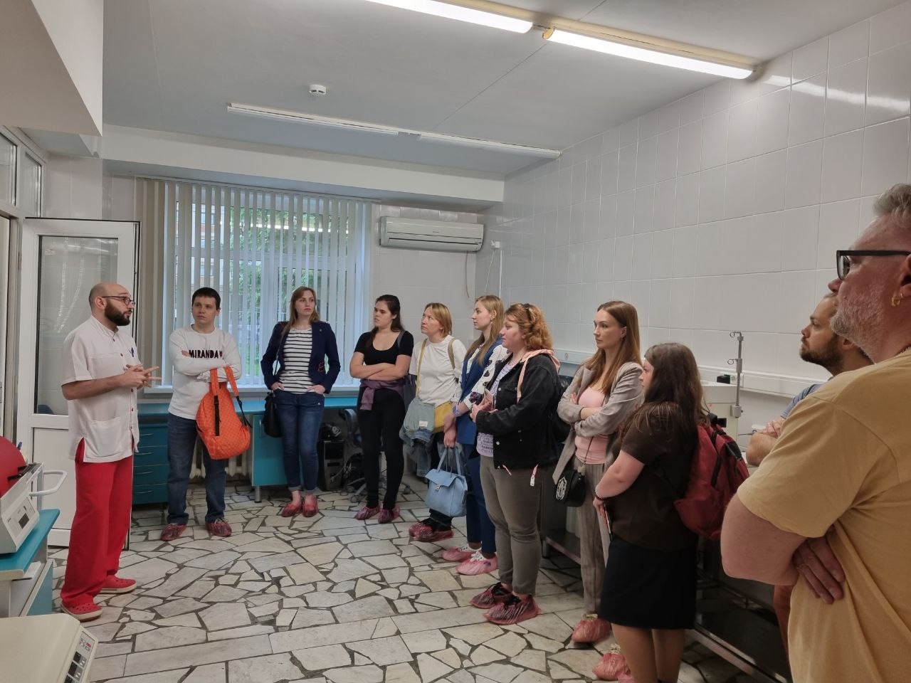 В Центре крови ФМБА России прошла экскурсия для представителей некоммерческого сектора